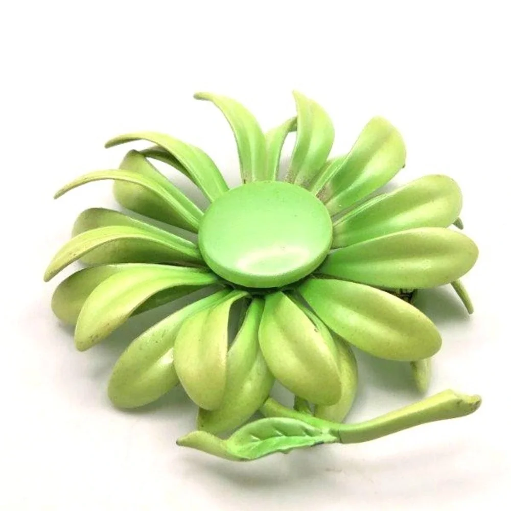 Vintage 1960s Green Enamel Flower‎ Power Brooch Mod Retro Pin 2.5